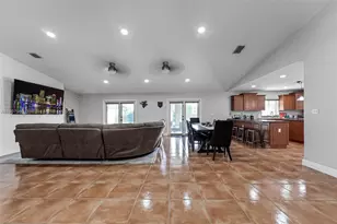 32301 SW 202nd Pl, Homestead, FL 33030 - Photo 4