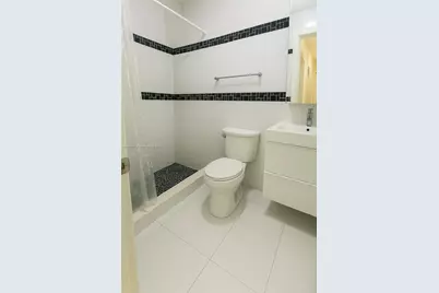 6700 NW 190th St, Hialeah, FL 33015 - Photo 16