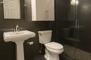 6700 NW 190th St, Hialeah, FL 33015 - Photo 14