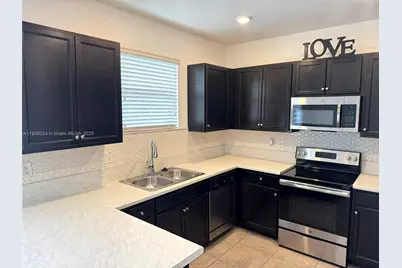 3354 SE 1st Ct, Homestead, FL 33033 - Photo 6