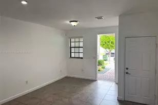 3354 SE 1st Ct, Homestead, FL 33033 - Photo 4