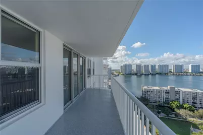 231 174th St #2202, Sunny Isles Beach, FL 33160 - Photo 10