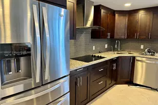 881 Ocean Dr, Key Biscayne, FL 33149 - Photo 6