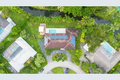 10105 SW 71st Ave, Pinecrest, FL 33156 - Photo 40