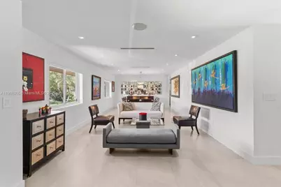 10105 SW 71st Ave, Pinecrest, FL 33156 - Photo 8