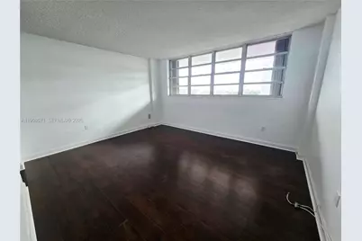 800 West Ave #920, Miami Beach, FL 33139 - Photo 10