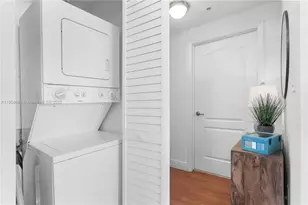 500 NE 29th St, Miami, FL 33137 - Photo 10