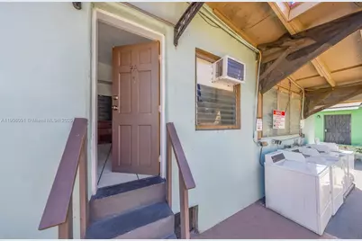 1334 SW 4th St, Miami, FL 33135 - Photo 34