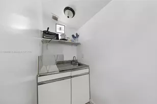 1334 SW 4th St, Miami, FL 33135 - Photo 28