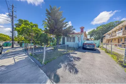 1334 SW 4th St, Miami, FL 33135 - Photo 2