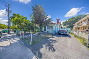 1334 SW 4th St, Miami, FL 33135 - Photo 2