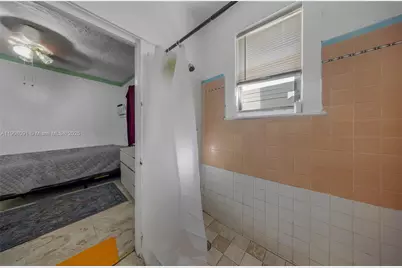 1334 SW 4th St, Miami, FL 33135 - Photo 46