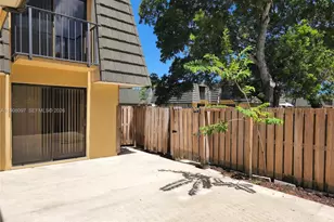 2706 27th Way, West Palm Beach, FL 33407 - Photo 2