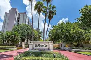 16909 N Bay Rd, Sunny Isles Beach, FL 33160 - Photo 2
