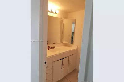 1865 79th St Cswy #4F, North Bay Village, FL 33141 - Photo 6