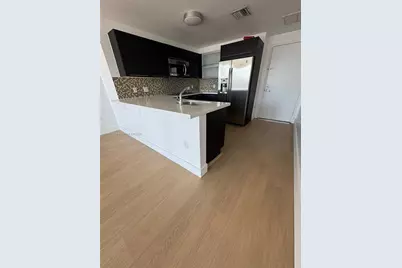 90 SW 3rd St #3901, Miami, FL 33130 - Photo 4