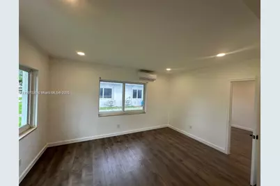 17175 NE 19th Ave #6, North Miami Beach, FL 33162 - Photo 10