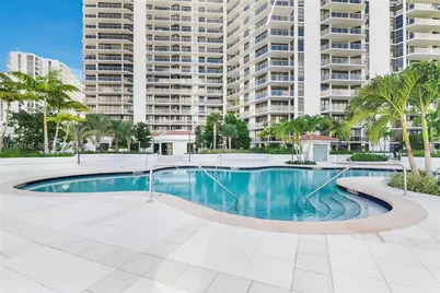 20281 E Country Club Dr #304, Aventura, FL 33180 - Photo 24