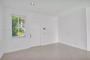 1386 Canary Island Dr, Weston, FL 33327 - Photo 32