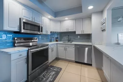 4010 Galt Ocean Dr #815, Fort Lauderdale, FL 33308 - Photo 8