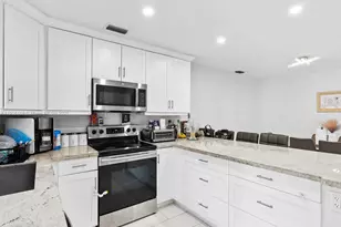 3400 Emerald Oaks Dr, Hollywood, FL 33021 - Photo 26