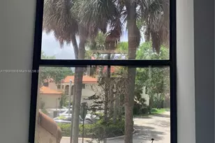 3400 Emerald Oaks Dr, Hollywood, FL 33021 - Photo 6