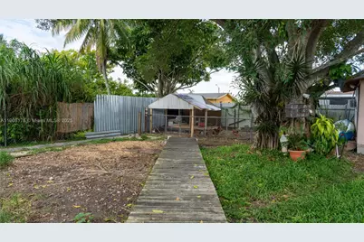 11432 SW 225th St, Miami, FL 33170 - Photo 24