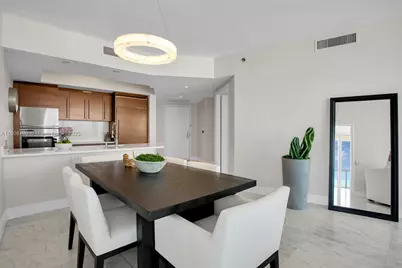 450 Alton Rd #2110, Miami Beach, FL 33139 - Photo 4