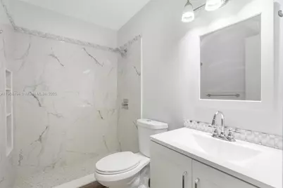 700 SW 67th Ave, Pembroke Pines, FL 33023 - Photo 10