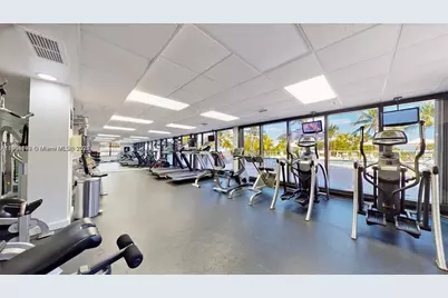 10185 Collins Ave #1402, Bal Harbour, FL 33154 - Photo 20