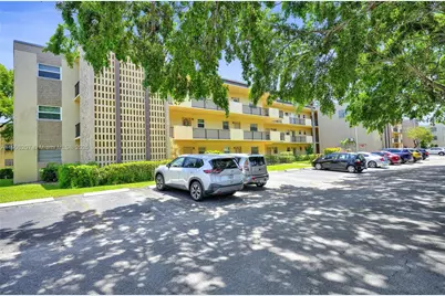 100 Ashbury Rd #103, Hollywood, FL 33024 - Photo 18