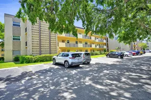 100 Ashbury Rd, Hollywood, FL 33024 - Photo 18