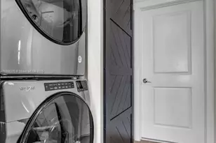 7900 Harbor Island Dr, North Bay Village, FL 33141 - Photo 26