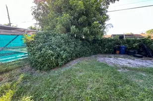 7570 Venetian St, Miramar, FL 33023 - Photo 52