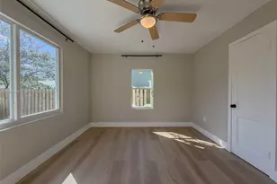 1813 SW 10th St, Fort Lauderdale, FL 33312 - Photo 20