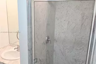 253 NE 2nd St, Miami, FL 33132 - Photo 14