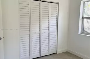 2051-2055 NE 167th St, North Miami Beach, FL 33162 - Photo 16