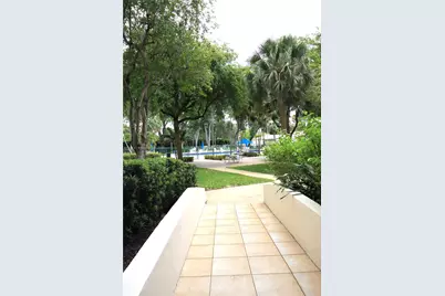 1000 Sain Charles Place #604, Pembroke Pines, FL 33026 - Photo 30
