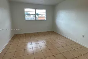 1015 NW 45th Ave, Miami, FL 33126 - Photo 12