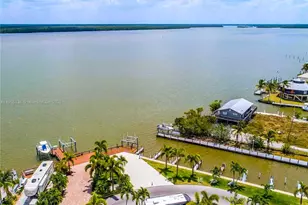 150 Smallwood Dr, Other City - In The State Of Florida, FL 34138 - Photo 4