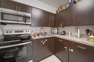 6433 SW 25th St, Miramar, FL 33023 - Photo 14