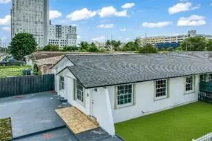 11152 SW 7th St, Sweetwater, FL 33174 - Photo 4