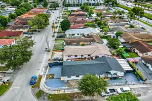 11152 SW 7th St, Sweetwater, FL 33174 - Photo 2