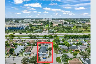 11152 SW 7th St, Sweetwater, FL 33174 - Photo 1