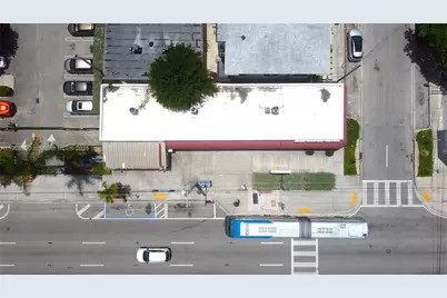 1058 SW 1st St, Miami, FL 33130 - Photo 8