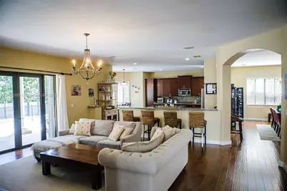 7847 SW 195th Ter, Cutler Bay, FL 33157 - Photo 2