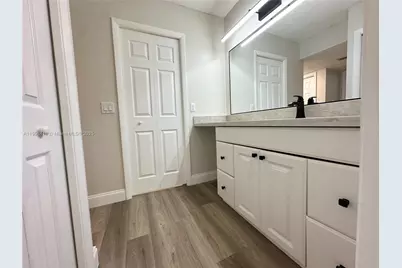 403 Lakeview Dr #203, Weston, FL 33326 - Photo 24