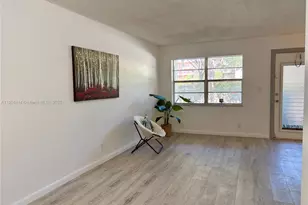 7310 NW 1st St, Margate, FL 33063 - Photo 10