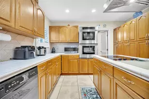 16901 SW 298th St, Homestead, FL 33030 - Photo 12