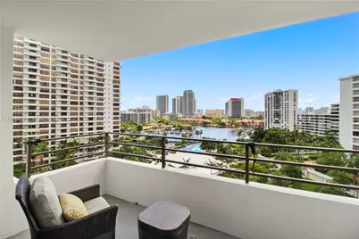 600 Three Islands Blvd #920, Hallandale Beach, FL 33009 - Photo 14